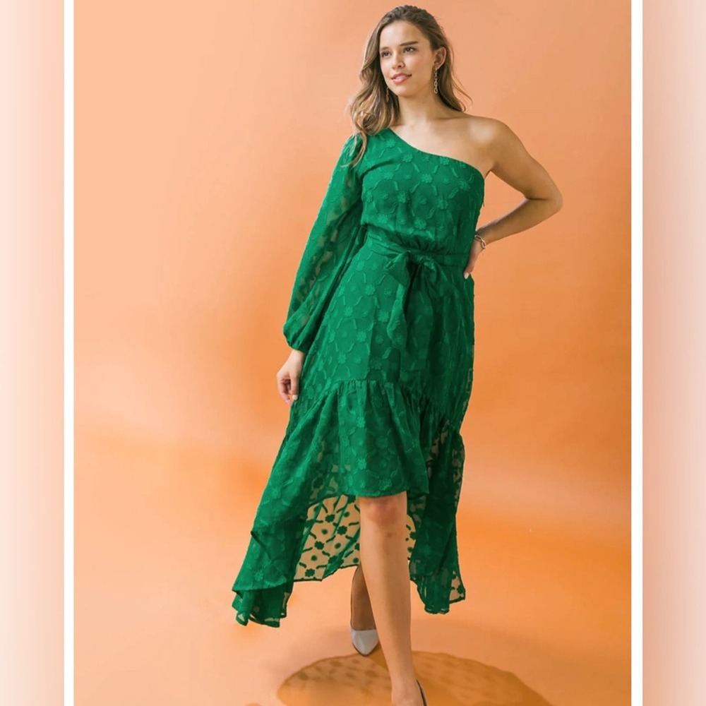 Never worn but no tags  Flying Tomato high low green one sleeve dress